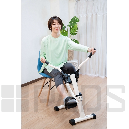 坐姿踏步